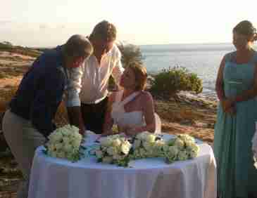 An Outback Wedding & Arnhem Land Tour (just to get there!)