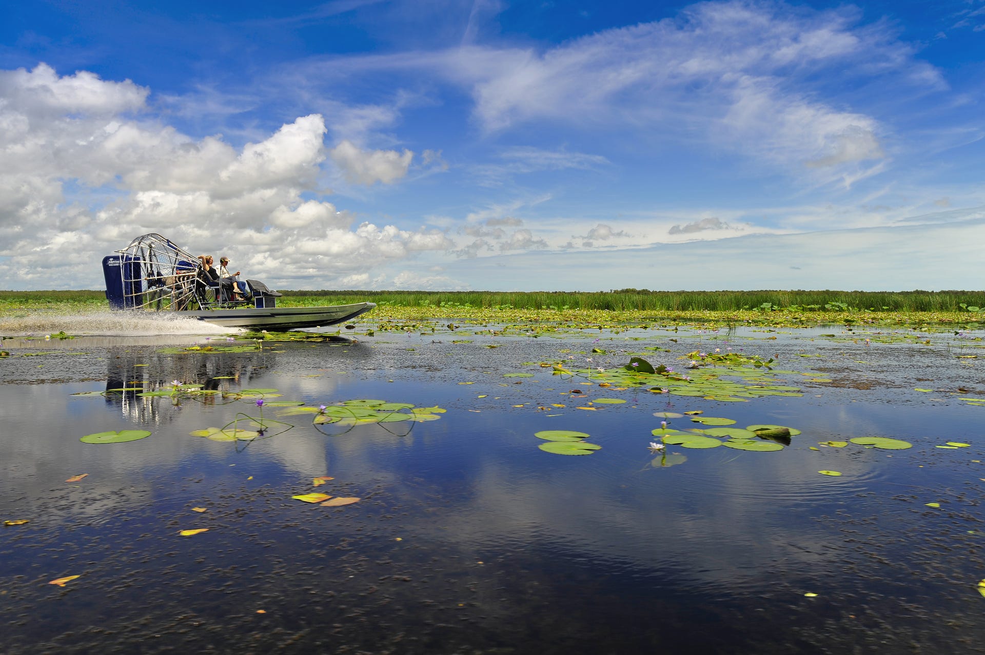 Airboat tour en route to Kakadu