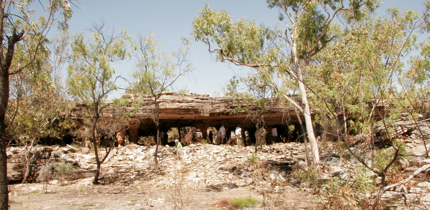 gabarnmung-rock-art-site-from-the=distance