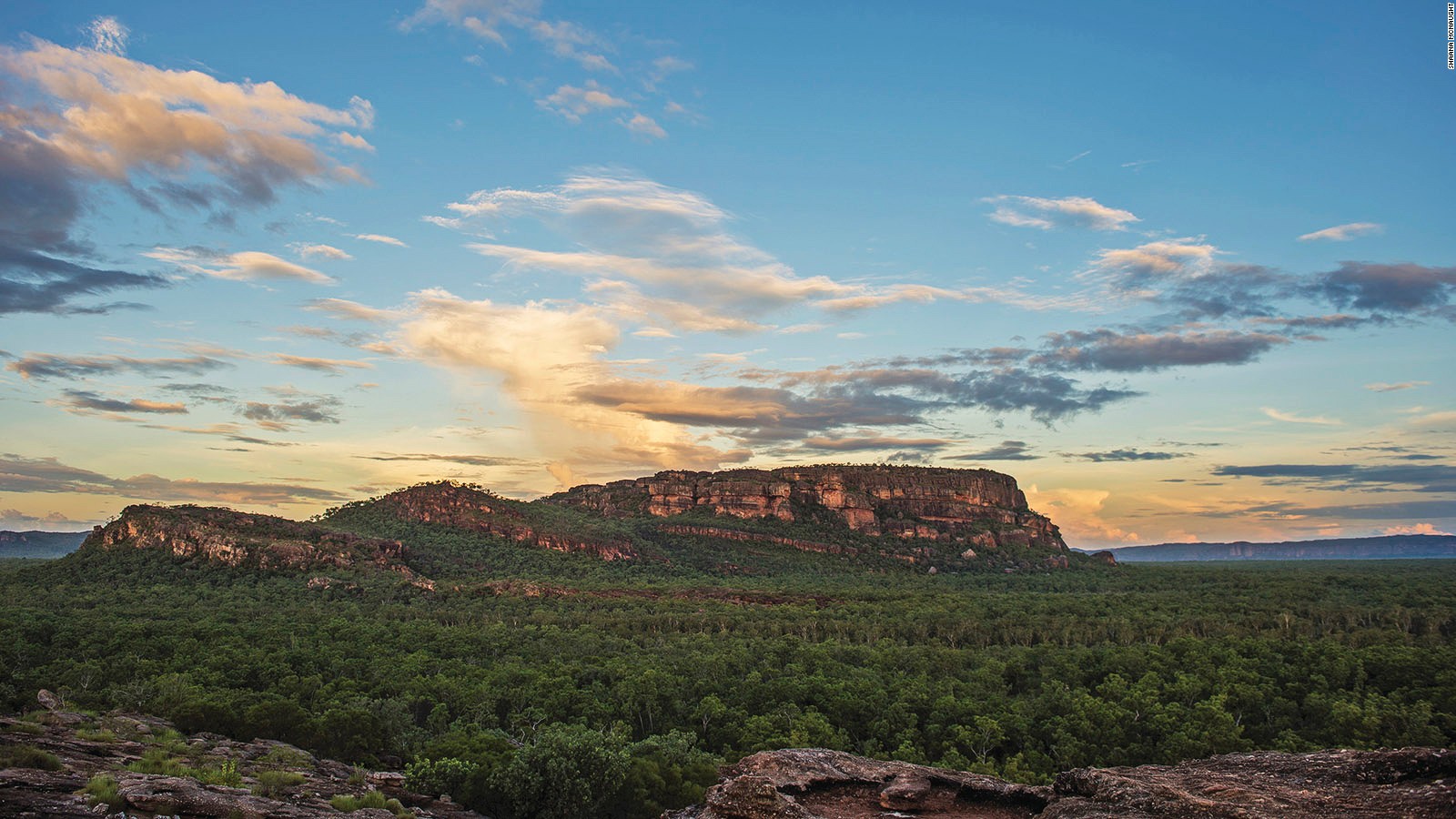 nawurlandja-lookout-kakadu-walking-tours